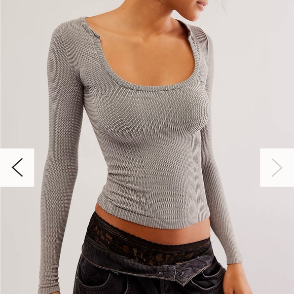 Clean Slate Seamless Layering Top - Picture 2 of 3